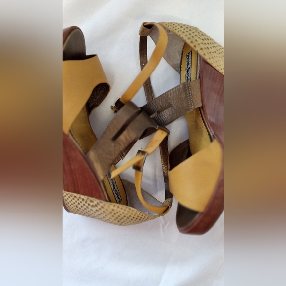 Shoes - Picture 3 of 5